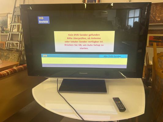 Panasonic VIERA 46 Zoll Full-HD Plasma-TV + Fernbedienung